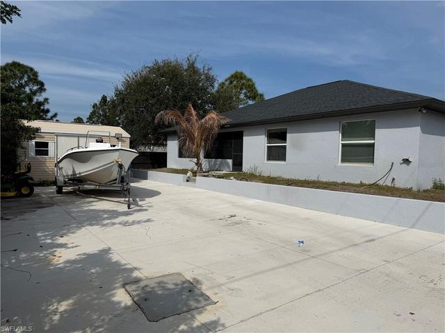 3601 18th ST SW, Lehigh Acres, FL 33976