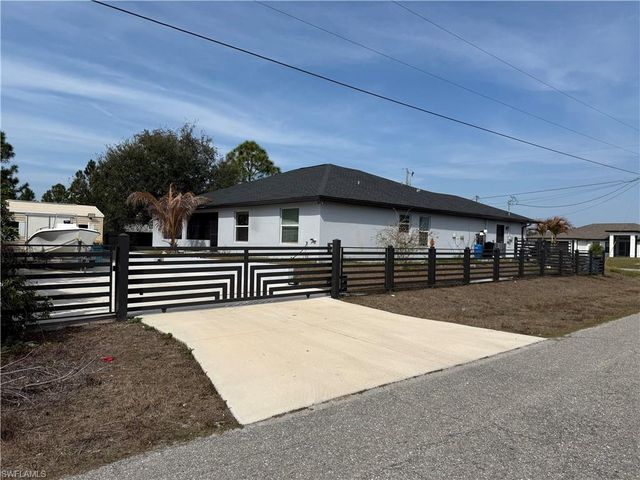3601 18th ST SW, Lehigh Acres, FL 33976