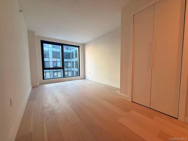 14449 Northern Boulevard 402, Flushing, NY 11354