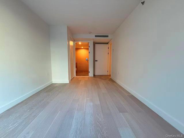 14449 Northern Boulevard 402, Flushing, NY 11354