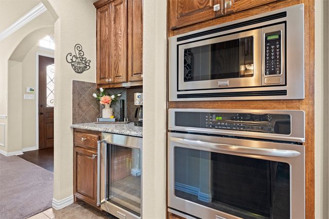 217 Chappellet Street, Kennedale, TX 76060