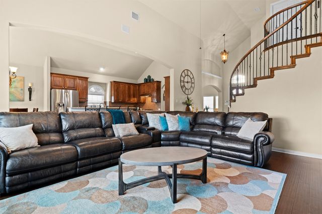 217 Chappellet Street, Kennedale, TX 76060