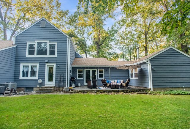 36 Hayes Lane, Ridgefield, CT 06877