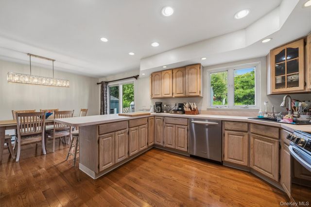 2 Harvest Hill Lane, Middletown, NY 10940