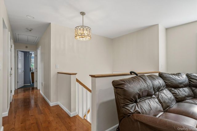 2 Harvest Hill Lane, Middletown, NY 10940