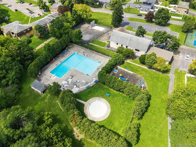 2 Harvest Hill Lane, Middletown, NY 10940
