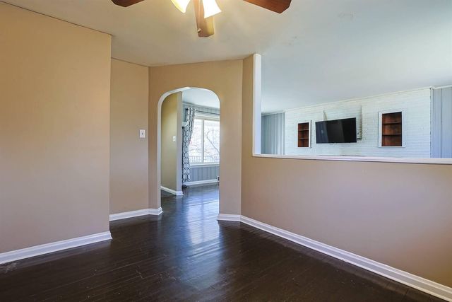 22 Sycamore Drive, Florence, KY 41042