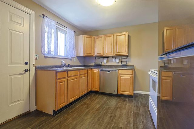 22 Sycamore Drive, Florence, KY 41042