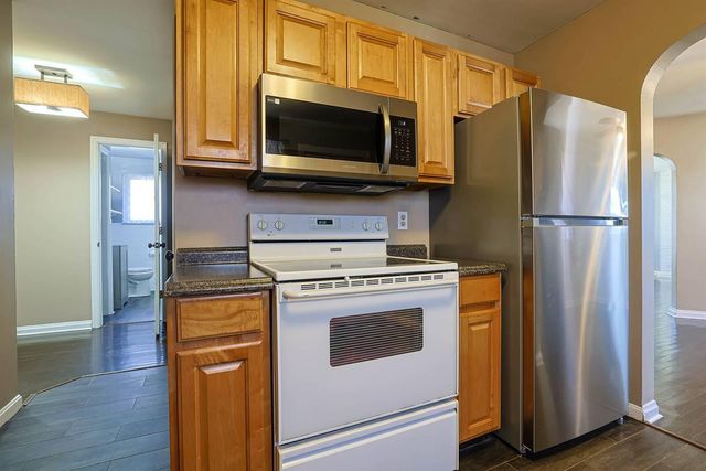 22 Sycamore Drive, Florence, KY 41042