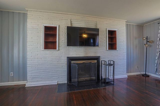 22 Sycamore Drive, Florence, KY 41042