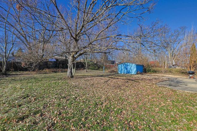 22 Sycamore Drive, Florence, KY 41042