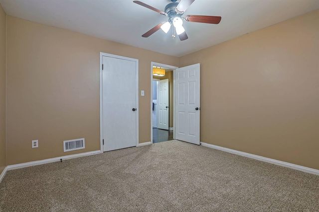 22 Sycamore Drive, Florence, KY 41042