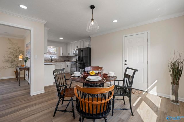 4212 NW Lakeview Drive, Huntsville, AL 35810