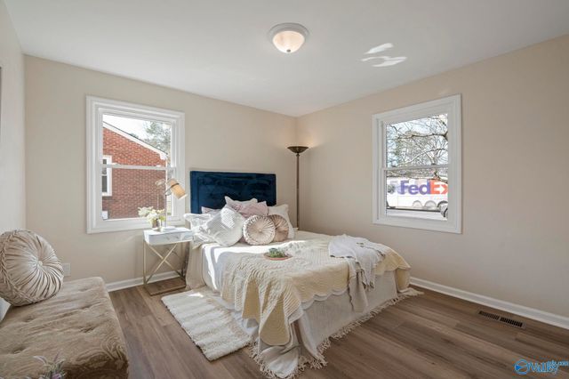 4212 NW Lakeview Drive, Huntsville, AL 35810