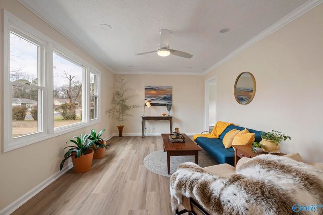 4212 NW Lakeview Drive, Huntsville, AL 35810