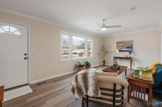 4212 NW Lakeview Drive, Huntsville, AL 35810