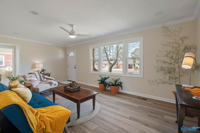 4212 NW Lakeview Drive, Huntsville, AL 35810