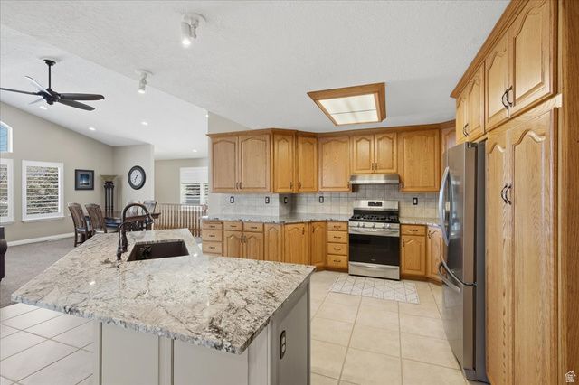 1627 E MULBERRY WAY, Sandy, UT 84093