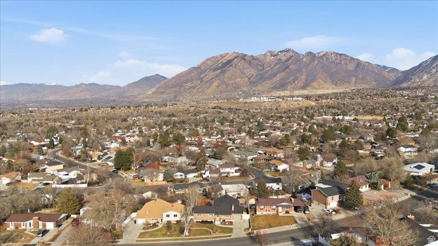 1627 E MULBERRY WAY, Sandy, UT 84093