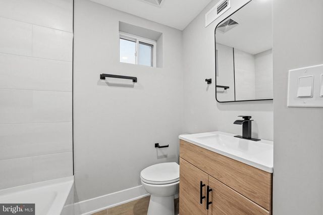 1733 JACKSON ST, Philadelphia, PA 19145