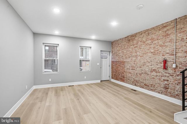 1733 JACKSON ST, Philadelphia, PA 19145