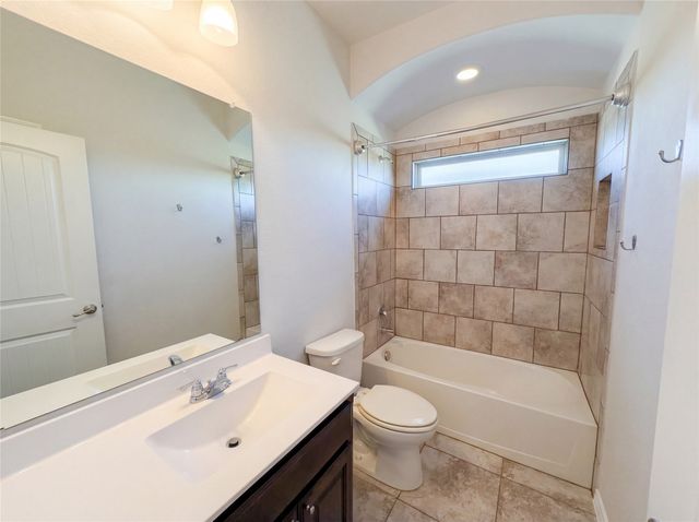 13824 Langston Lake Road, Fort Worth, TX 76262