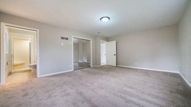 5809 Inverness Drive, Rockford, IL 61107