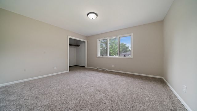 5809 Inverness Drive, Rockford, IL 61107