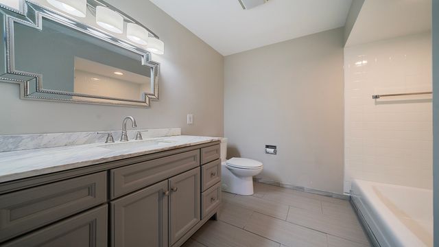 5809 Inverness Drive, Rockford, IL 61107