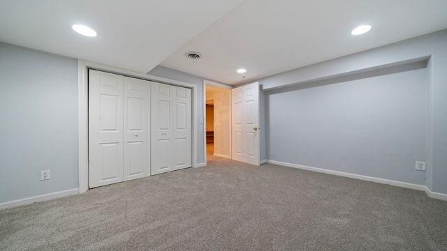 5809 Inverness Drive, Rockford, IL 61107