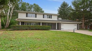 5809 Inverness Drive, Rockford, IL 61107