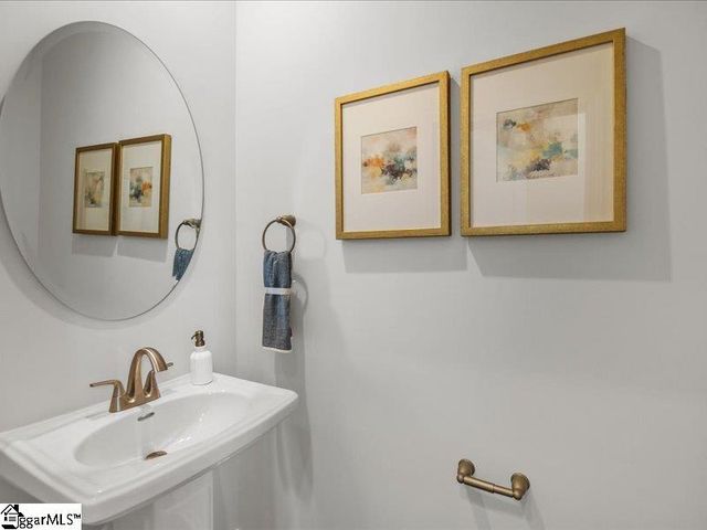 17 Reames Court, Greenville, SC 29611