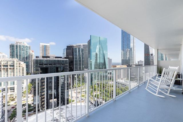 1250 S Miami Ave 2214, Miami, FL 33130