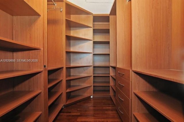 1250 S Miami Ave 2214, Miami, FL 33130