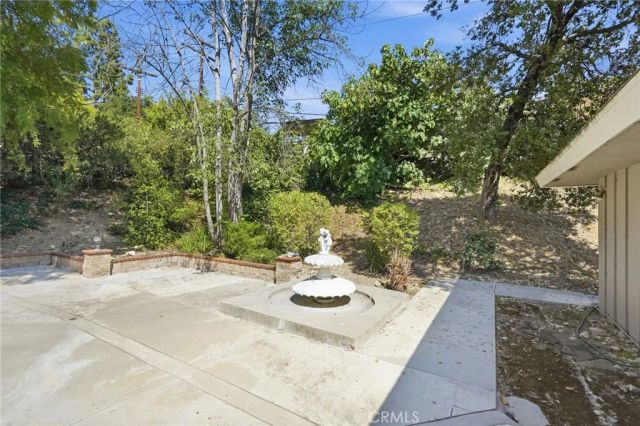 5154 Crown Avenue, La Canada Flintridge, CA 91011