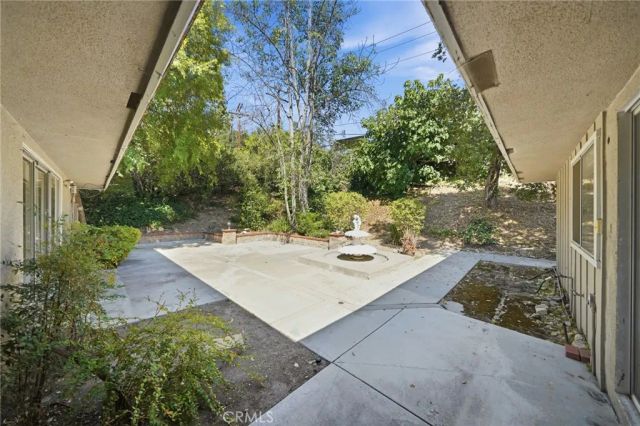 5154 Crown Avenue, La Canada Flintridge, CA 91011