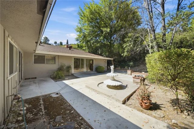 5154 Crown Avenue, La Canada Flintridge, CA 91011
