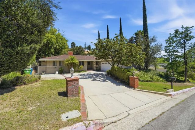 5154 Crown Avenue, La Canada Flintridge, CA 91011