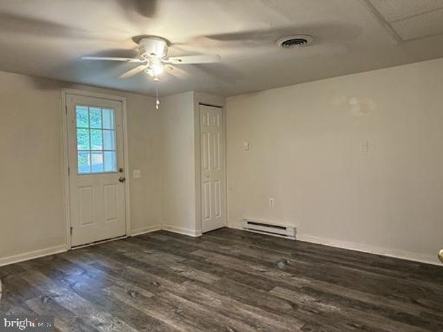 2605 NAAMANS RD, Wilmington, DE 19803