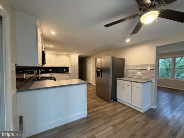 2605 NAAMANS RD, Wilmington, DE 19803