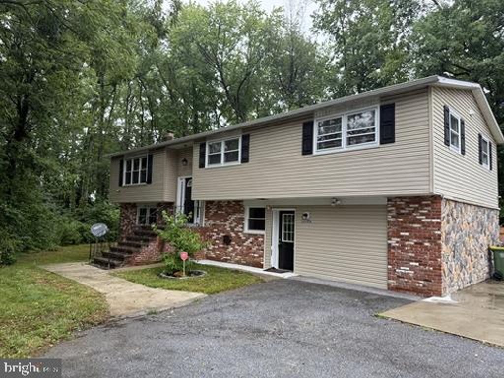 2605 NAAMANS RD, Wilmington, DE 19803