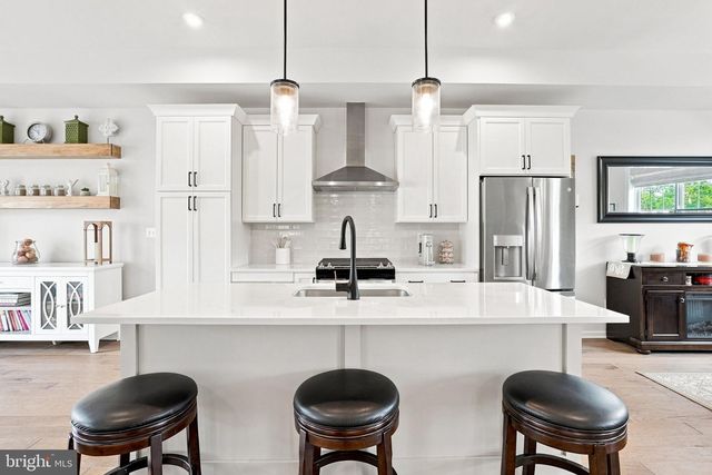189 SMITHWORKS BLVD, Phoenixville, PA 19460