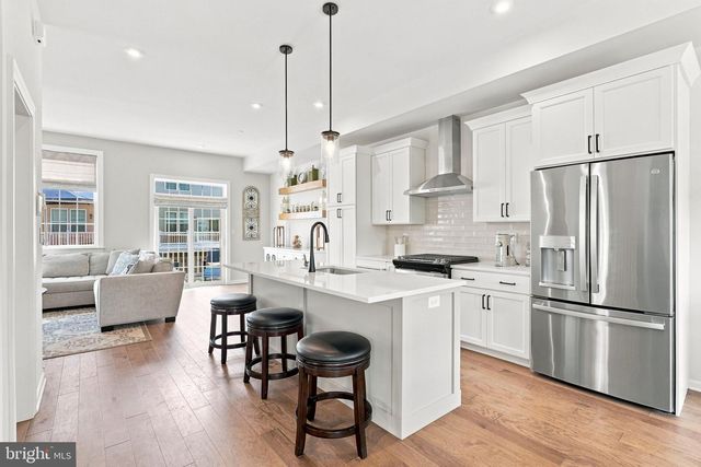 189 SMITHWORKS BLVD, Phoenixville, PA 19460