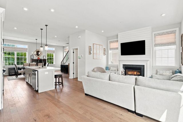 189 SMITHWORKS BLVD, Phoenixville, PA 19460