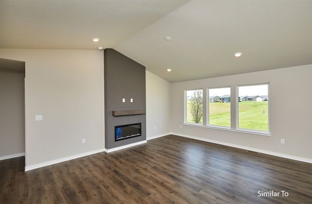 3014 Myron Street, Norwalk, IA 50211