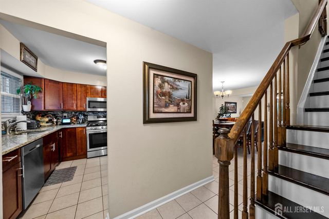 46 Parsler Place, Fords, NJ 08863