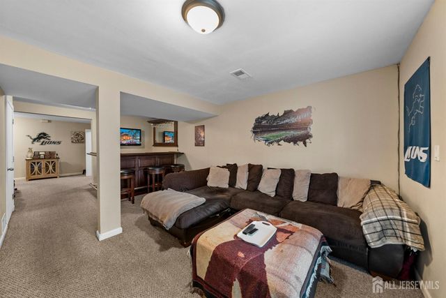 46 Parsler Place, Fords, NJ 08863