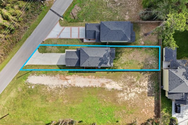 712 Old Magnolia Road, Conroe, TX 77304