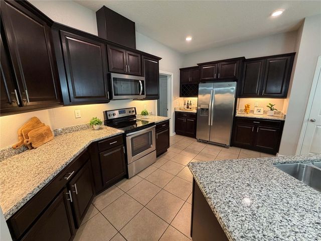476 BOTTLEBRUSH LOOP, Sanford, FL 32771