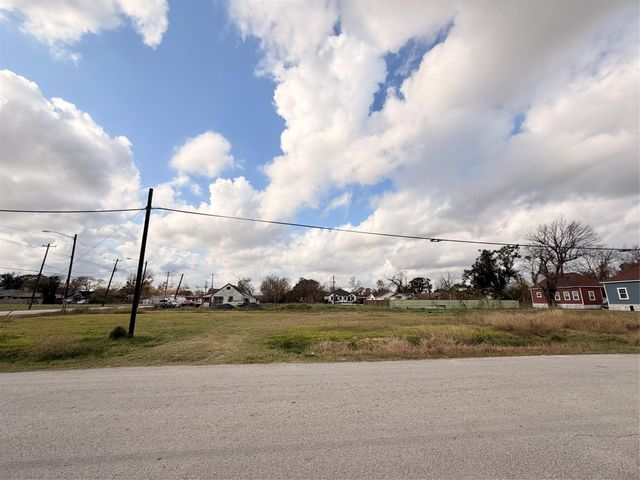 4015 Leffingwell Street, Houston, TX 77026